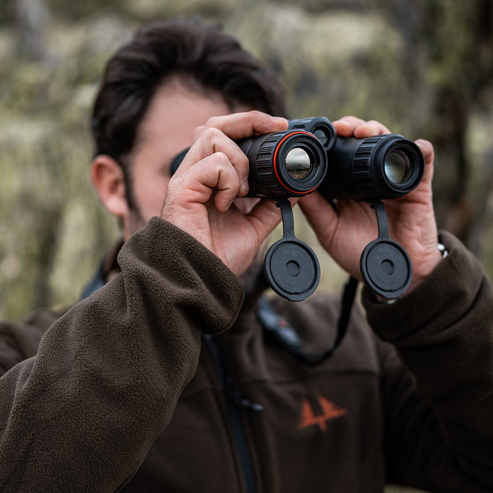 hikmicro habrok 4k he25ln visor trmico y nocturno binocular con iluminacin infrarroja 940 nm, gps, wi-fi, telmetro lser y registro de imgenes