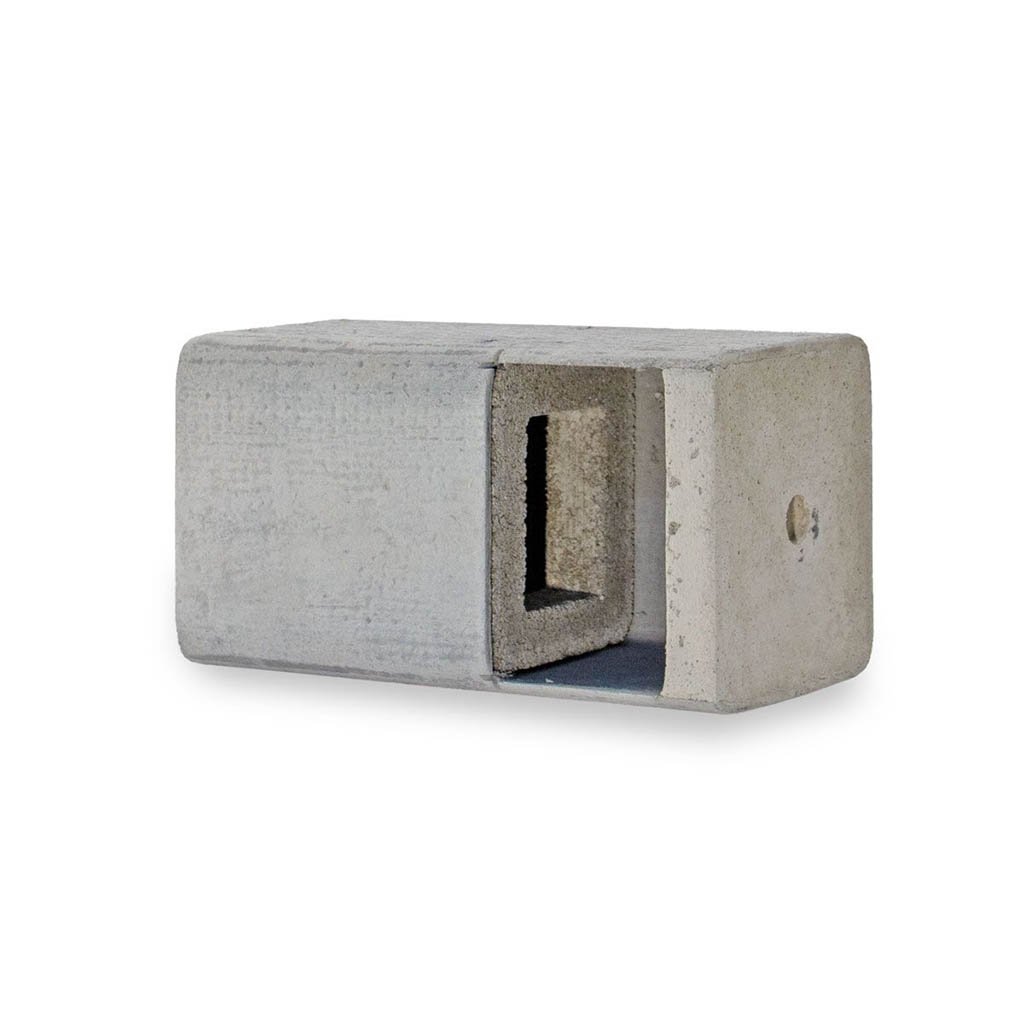 1he caja nido schwegler para colirrojos y lavanderas